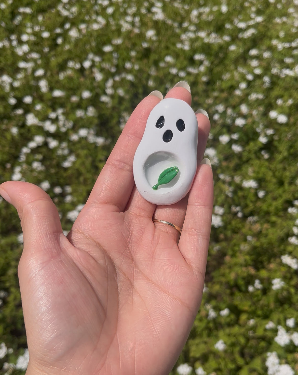 Handmade Ghost Worry Stone – Halloween Stress Relief Pocket Charm
